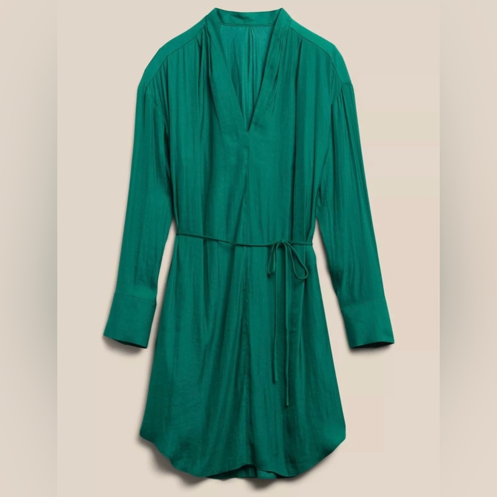 Banana Republic Essential Shift Dress Size Small Tall Green NWT